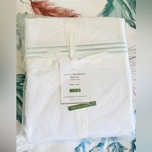 Pottery barn organic sheet set KING in sea glass color